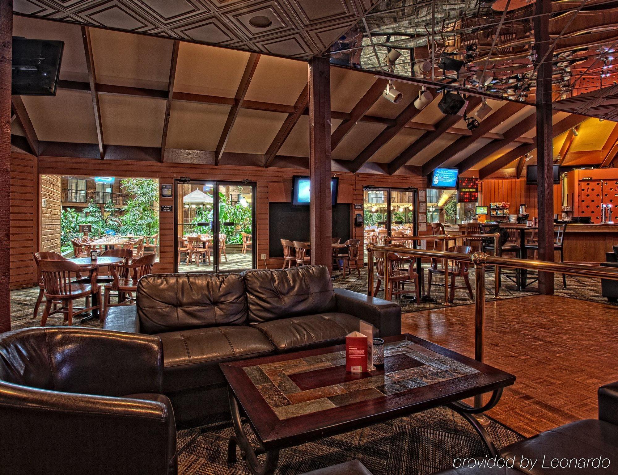 Surestay Hotel By Best Western Chilliwack Restaurant photo